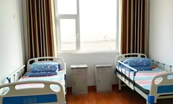 积分落户吧_780元票价被炒至1万元，易烊千玺演唱会门票遭高价倒卖 780元票坝价重庆沙坪格：